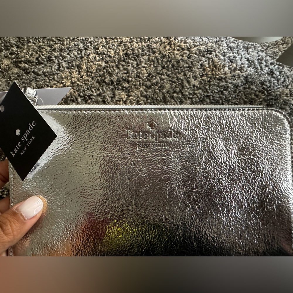 Kate Spade L Zip wallet